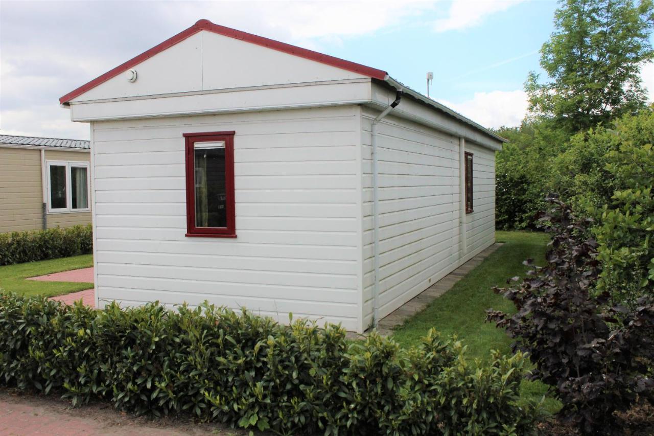 Hofgalow Chalet Op Camping "De Stal" Drijber Exterior foto
